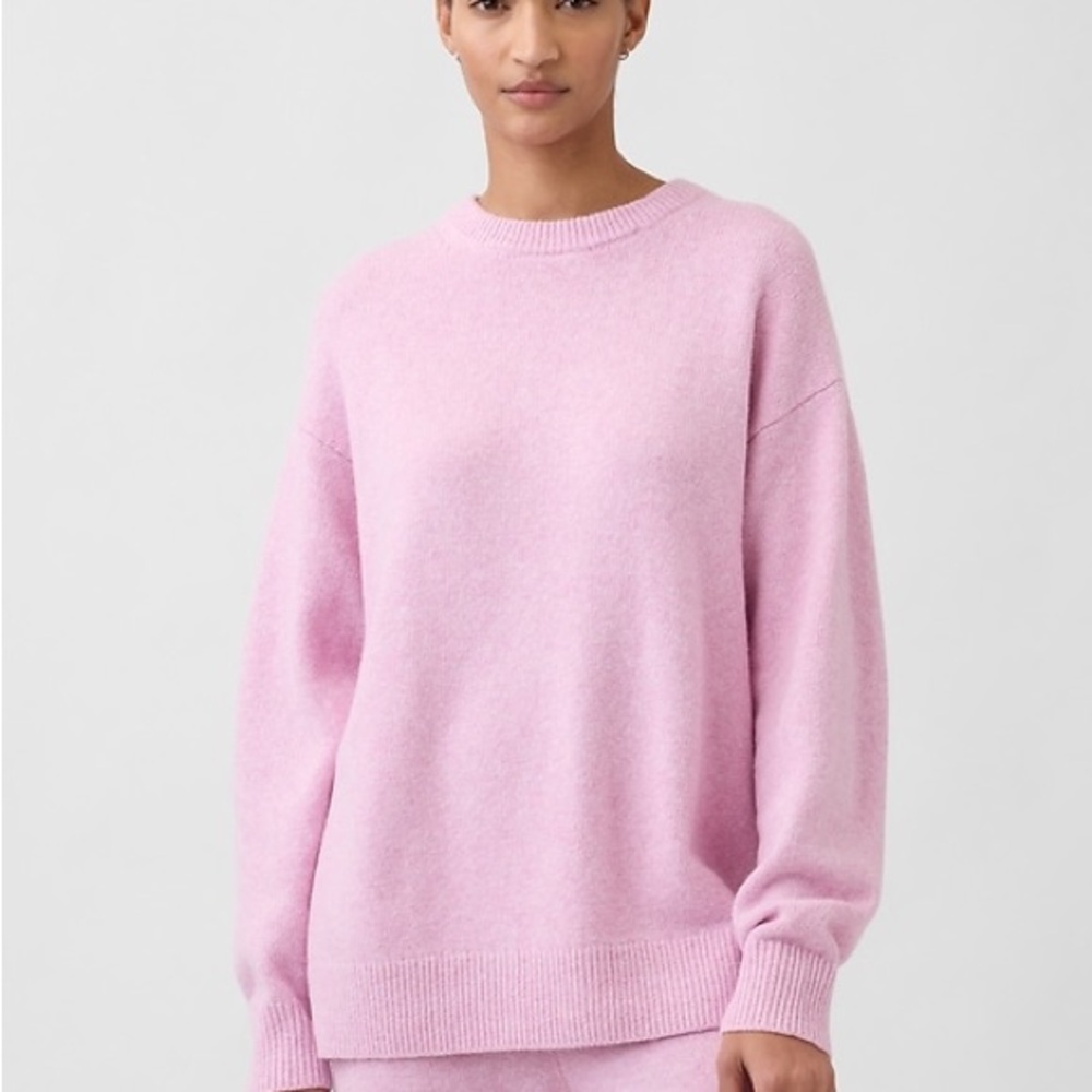 Target Women's Soft Pink Crew Neck Sweater